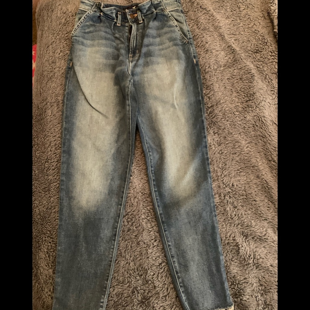 Hollister ultra high rise mom jeans